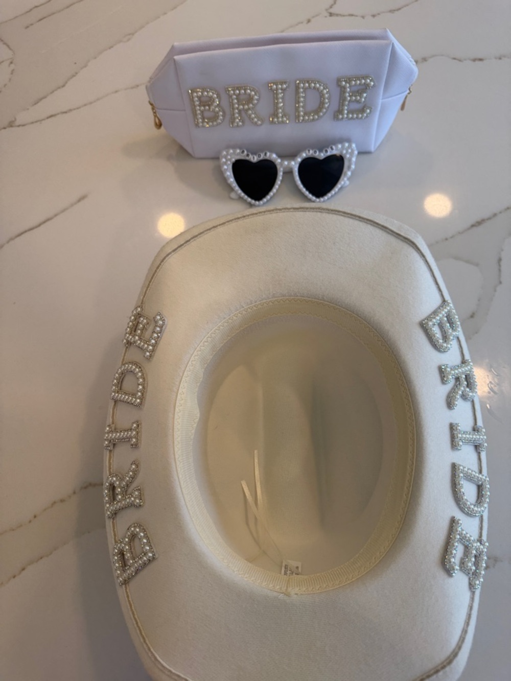 Pearl-Embellished BRIDE bag, sunglasses, and cowgirl hat in White - Picture 4 of 5
